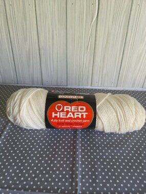 NWT Red Heart 4 Ply Yarn Off White Knitting Crochet Craft Yarn Vintage